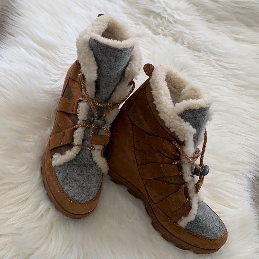 Sorel Joan of Arc wedge boots.